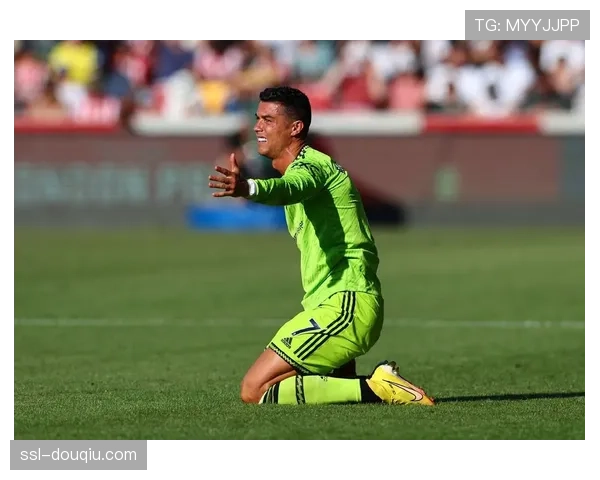 舍什科打入曼联处子球难救主红魔客场失利不敌布伦特福德