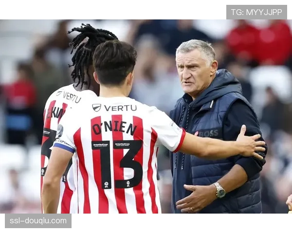 桑德兰打法显锋芒高空球与定位球优势突显团队战术成效