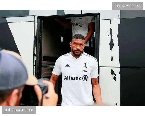 尤文图斯因违反财政公平法案被罚1000万欧元引发广泛关注与讨论