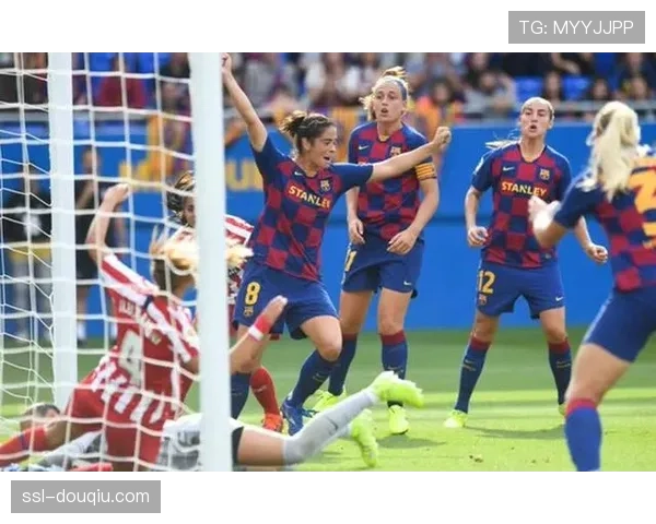 舍甫琴科:卫冕成功的战术部署与女子蝇量级统治力分析 舍甫琴科:卫冕成功的战术部署与女子蝇量级统治力分析