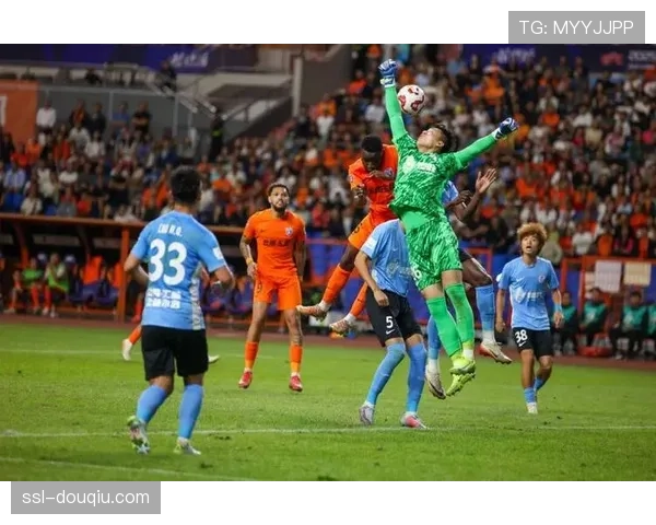 中超首轮冷门频出：梅州客战逼平津门虎，升班马显韧性