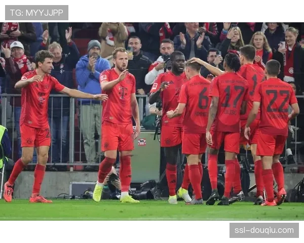 勒沃库森VAR进球无效，格里马尔多越位判罚引争议