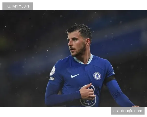 切尔西2-1伯恩茅斯,帕尔默复出助攻逆转胜局 切尔西2-1伯恩茅斯,帕尔默复出助攻逆转胜局