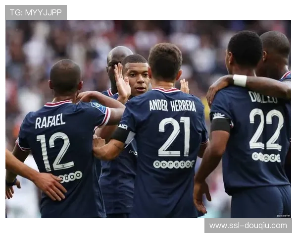 巴黎圣日耳曼领跑法甲，冠军悬念持续